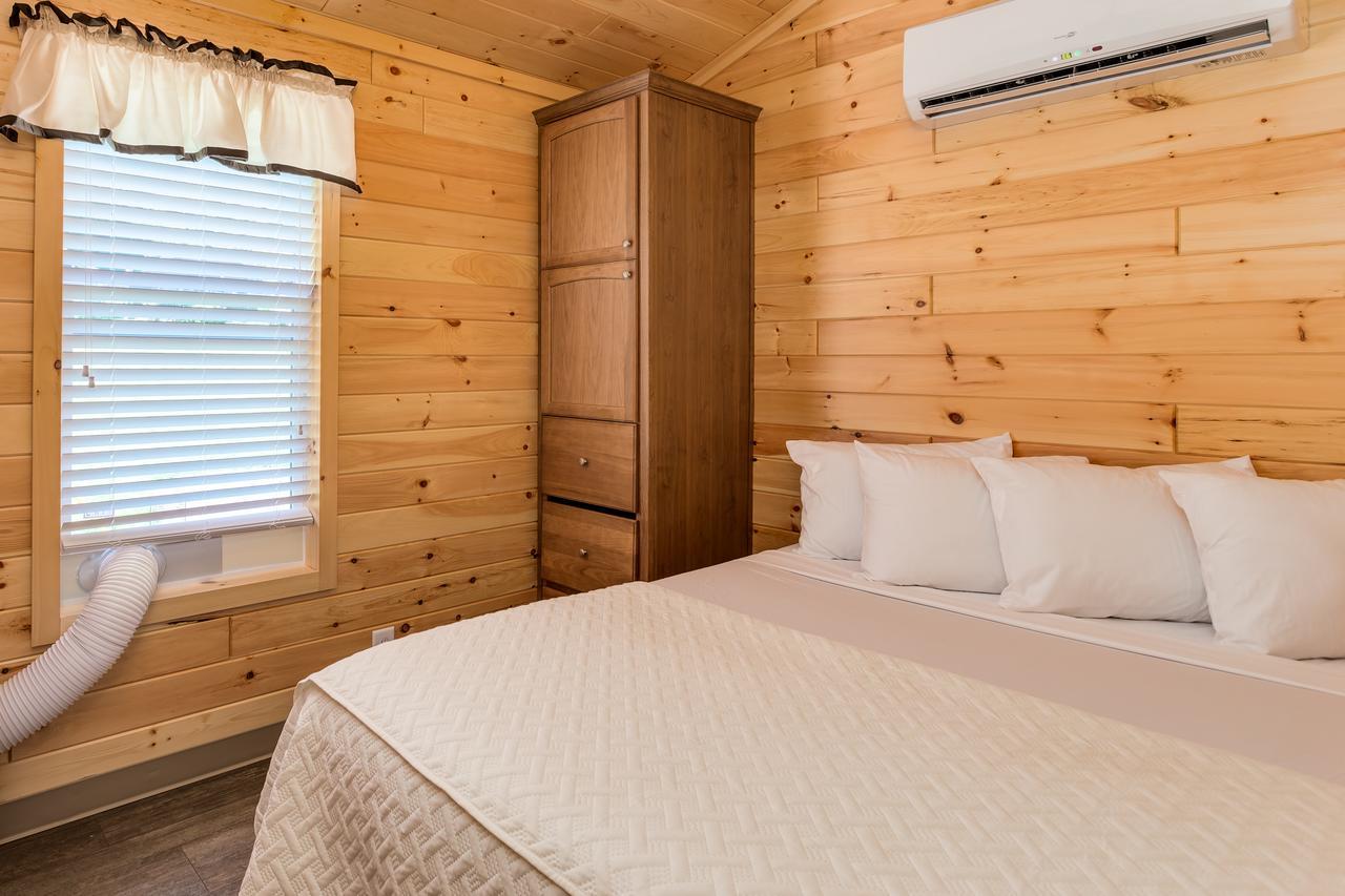 Fort Tatham Rv Resort Sylva Exterior photo