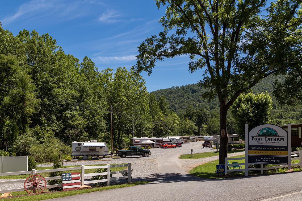 Fort Tatham Rv Resort Sylva Exterior photo